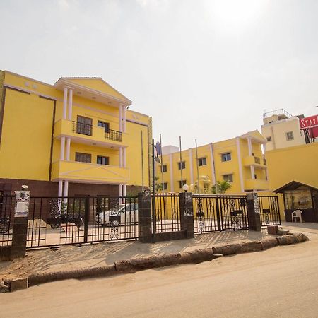 Stayeasy Majestic Bangalore Exterior photo