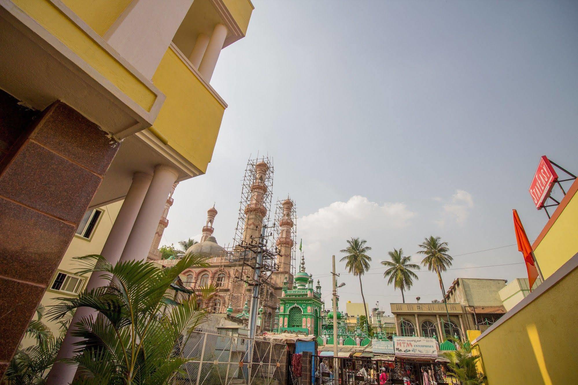 Stayeasy Majestic Bangalore Exterior photo